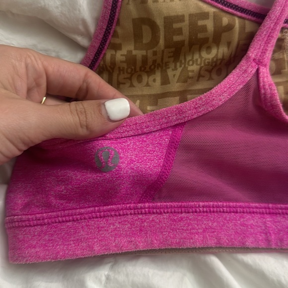Lululemon Flow Y bra size 4 - Picture 2 of 4